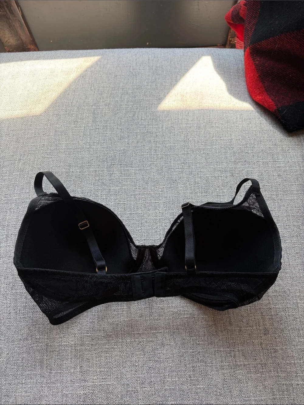 Natori Black Lace Bra Size 34DD